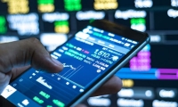 南向资金12月18日净流入超117亿：大幅抢筹三只ETF 流出中远海控及小鹏汽车